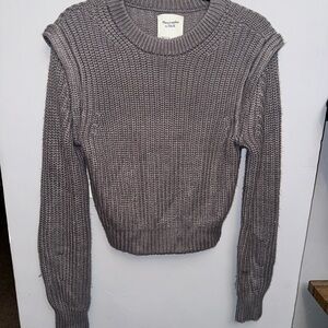 Abercrombie & Fitch Sweater